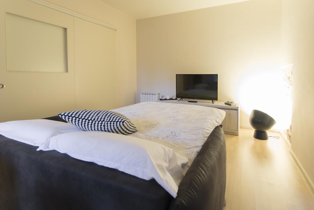 Bravissimo Cort Reial-1A Appartement Gerona Buitenkant foto